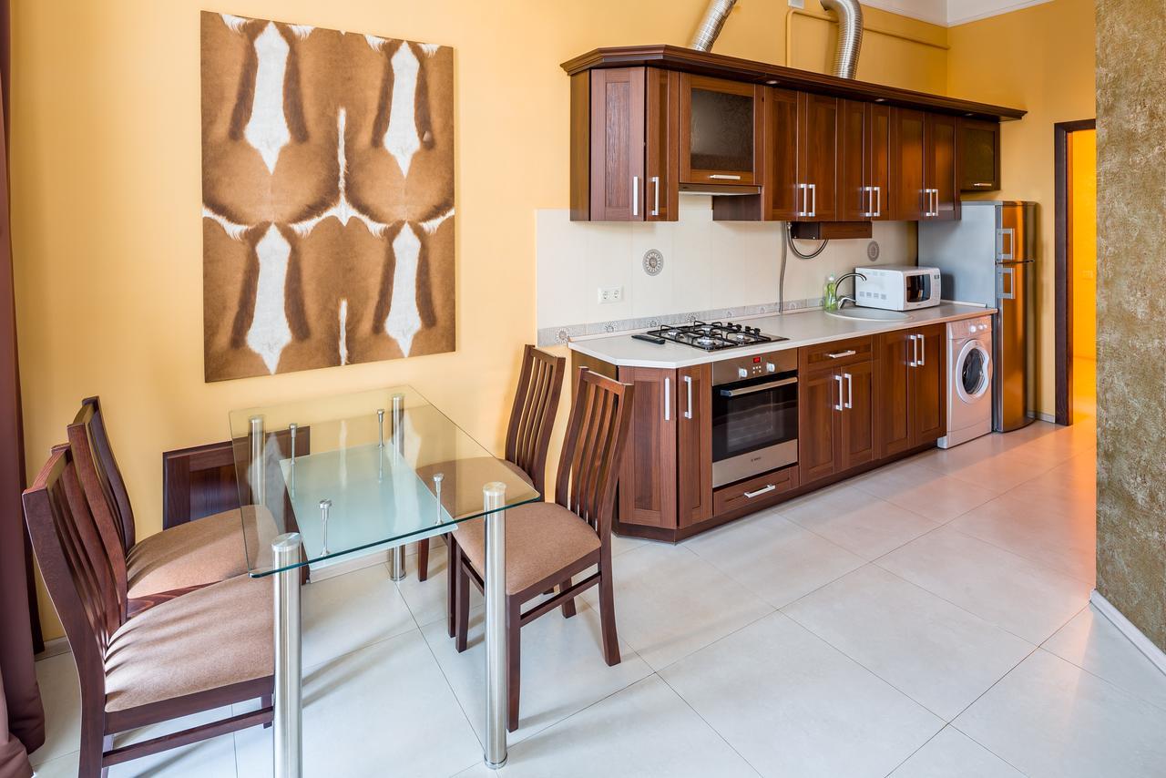 Leogrand Apartments On Doroshenka Street 1 Lviv Eksteriør bilde